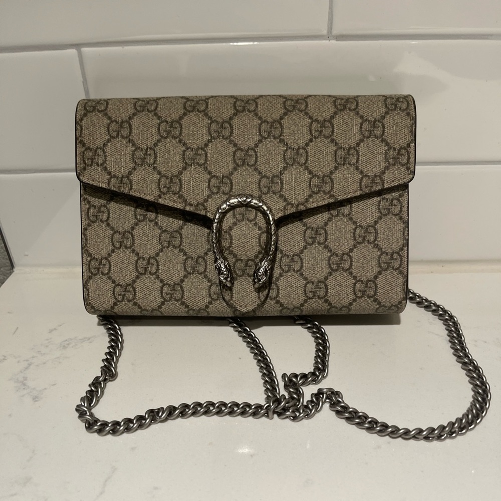 GUCCI DIONYSUS GG SUPREME CHAIN WALLET